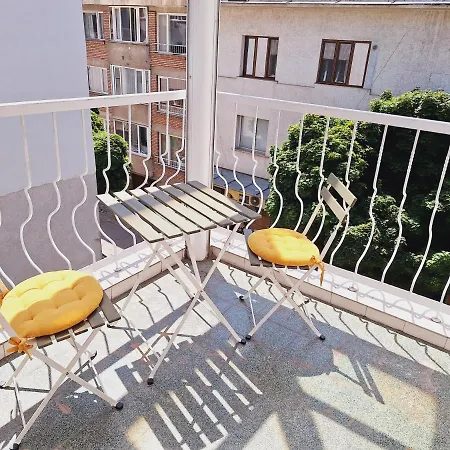 The Architect's - Center, Spacious, Unique *