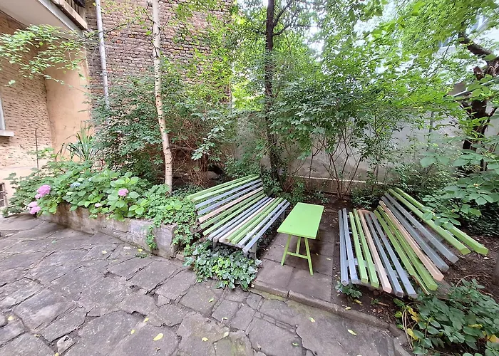 The Architect's - Center, Spacious, Unique アパート