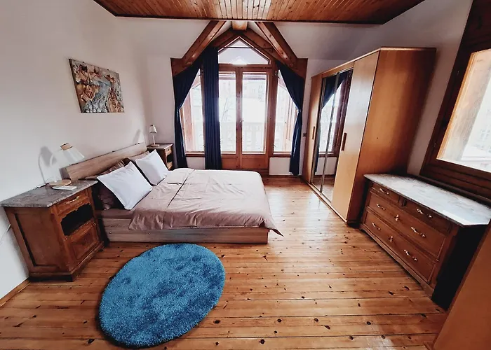 The Architect's - Center, Spacious, Unique アパート