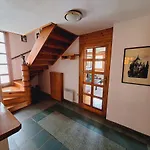 The Architect's - Center, Spacious, Unique *