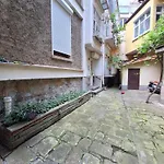 The Architect's - Center, Spacious, Unique