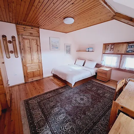 The Architect's - Center, Spacious, Unique Apartment